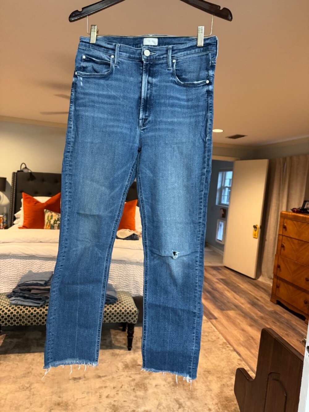 MOTHER Jeans, 3 pair of well worn, distressed jeans - Picture 11 of 15